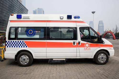 吴川市救护车出租